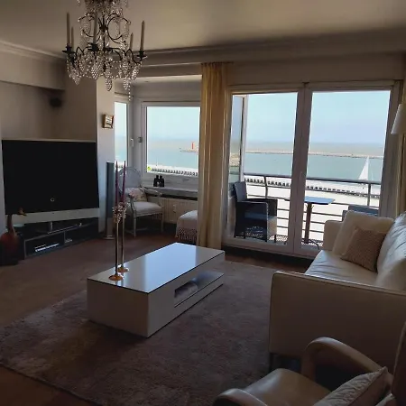 Apartment @ Jacques Seaview